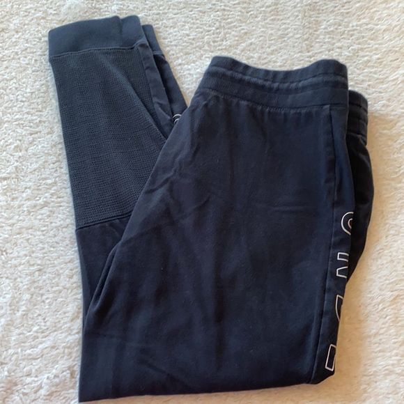 Under Armour UA fitted black joggers size large - Picture 2 of 9